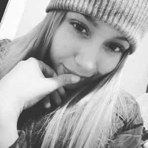 Meet your Posher, Karlaa